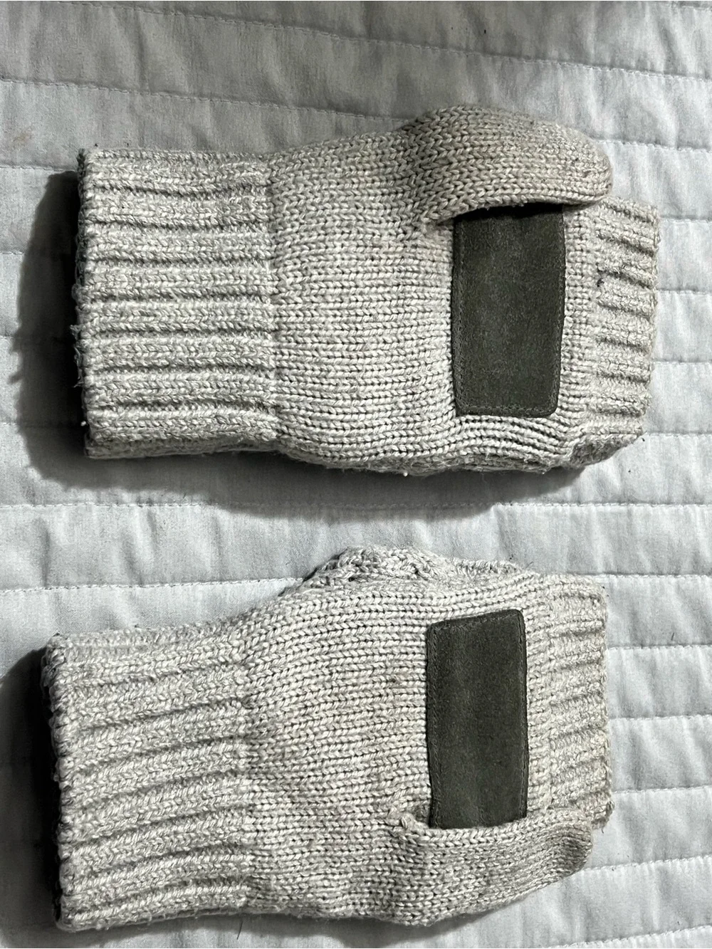 isotoner Kids Light Gray Knit Convertible Mittens